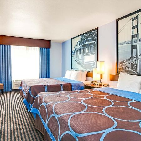 Hotel Super 8 By Wyndham Prairie Du Chien Extérieur photo
