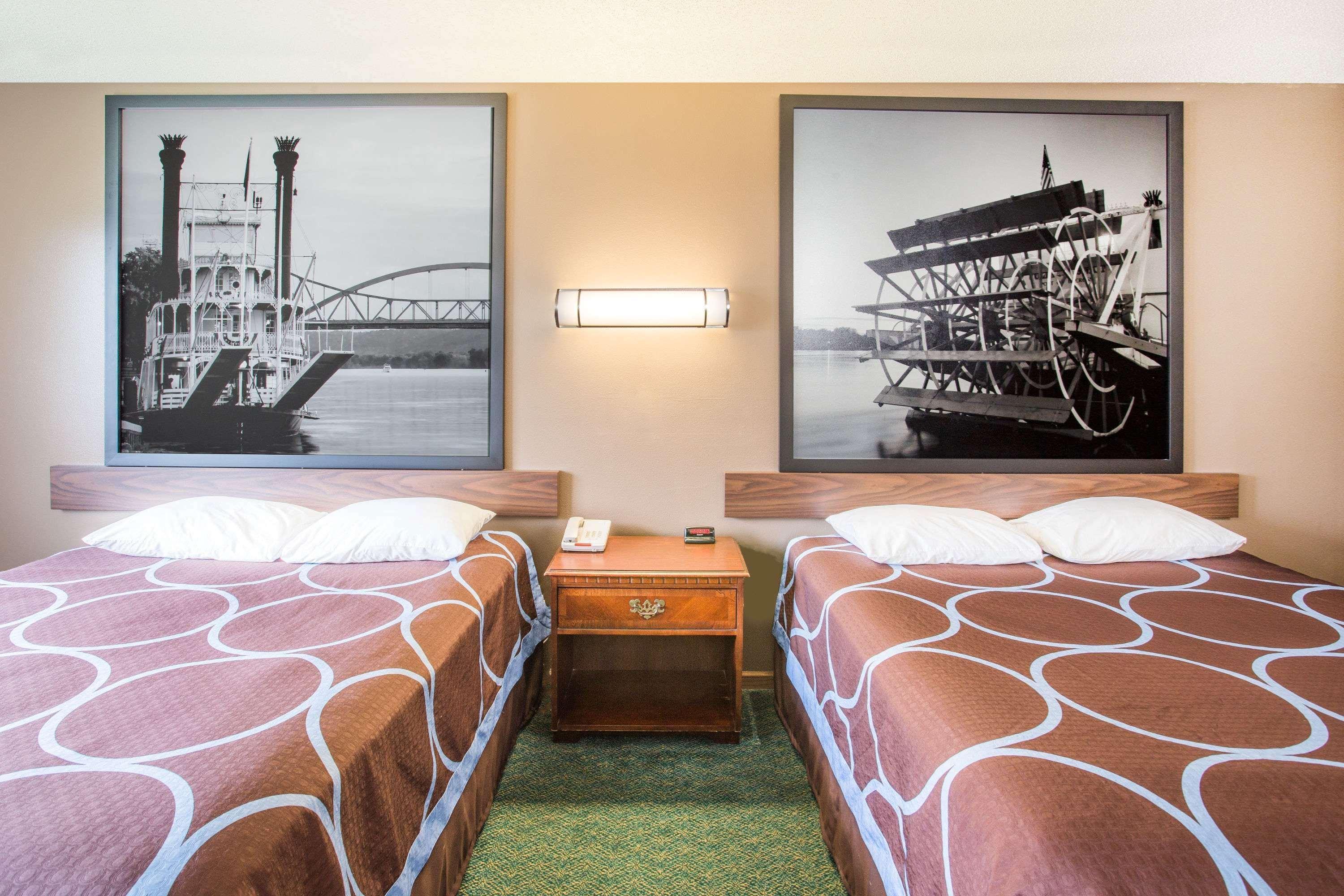Hotel Super 8 By Wyndham Prairie Du Chien Extérieur photo